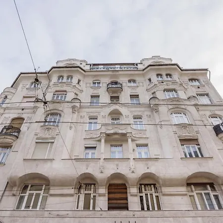 Appartement Amazing View Designer With Sauna And Jacuzzi 3 Min To Opera House Budapest